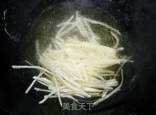 【老菜新吃法~~绝对的喜欢】土豆烧排骨的做法步骤:5