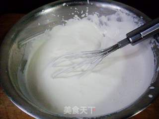 草莓酸奶冰激凌的做法步骤:4