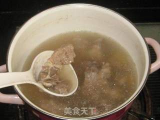 香菇排骨汤馄饨的做法步骤:2