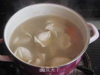 香菇排骨汤馄饨的做法步骤:5