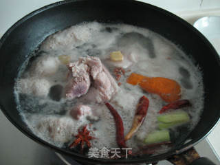猪肉炖粉条的做法步骤:3