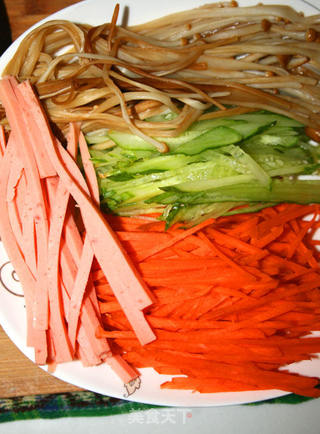 【山西面食之粗粮风暴再袭来】金玉鸡蛋卷的做法步骤:6