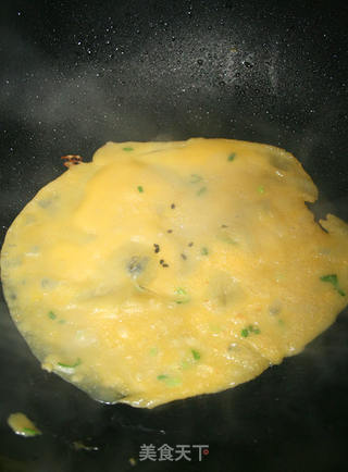 【山西面食之粗粮风暴再袭来】金玉鸡蛋卷的做法步骤:8