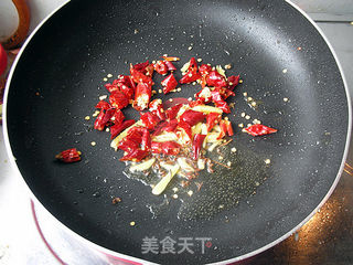 鲫鱼炖粉条的做法步骤：2