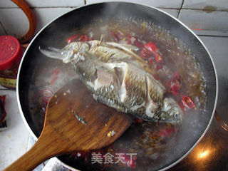 鲫鱼炖粉条的做法步骤：6