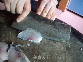 【水煮鱼】教如何片鱼片的做法步骤:6