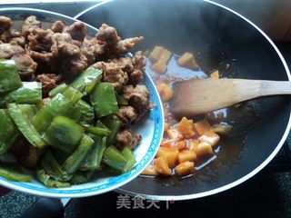 【菠萝咕咾肉】的做法步骤：15