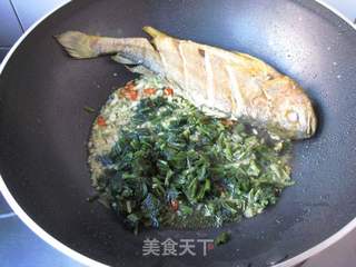雪菜烧黄鱼的做法步骤:6