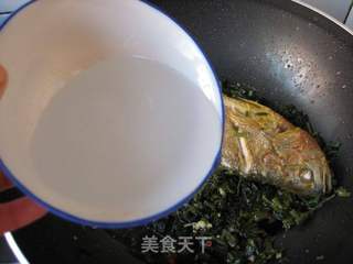 雪菜烧黄鱼的做法步骤:8
