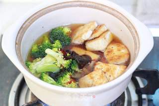 用脑一族健脑益智的平民家常菜——【蚝汁桃仁木耳豆腐煲】的做法步骤:8