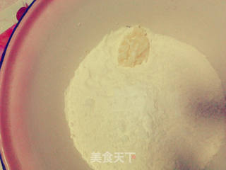 蜂蜜鸡蛋小麻花的做法步骤:2