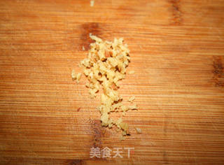 【贪嘴鹦之菠菜大变身,减肥新菜肴】松子菠菜盅的做法步骤:6