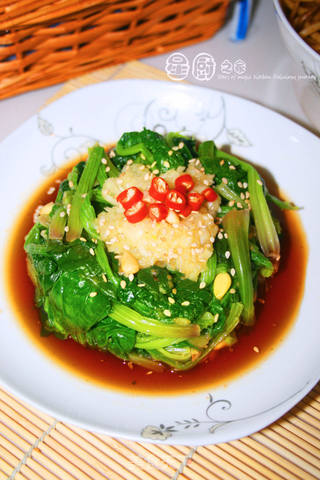 【贪嘴鹦之菠菜大变身,减肥新菜肴】松子菠菜盅的做法步骤:14