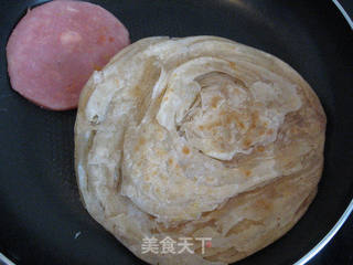 火腿蛋手抓饼的做法步骤:14