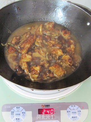 惹味下酒菜—葱香蚝油煎骨的做法步骤:8