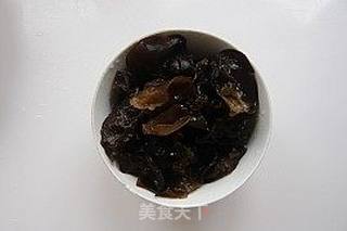 荷兰豆炒虾仁的做法步骤:2