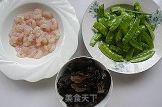 荷兰豆炒虾仁的做法步骤:4