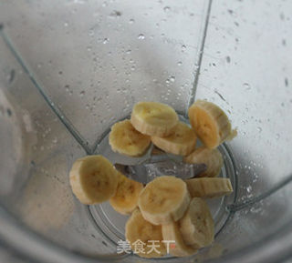 营养早餐-香菇鸡肉粥配香煎馒头片的做法步骤:2