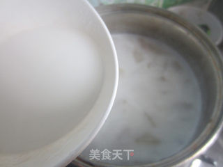 牛奶雪梨白果汤的做法步骤：7