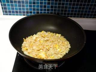 肉松蛋炒饭的做法步骤：6