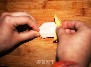 【麦当劳的美味我们也可以带回家】盐焗鸡翅的做法步骤:2