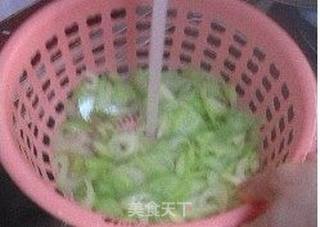 西芹炒百合的做法步骤:4