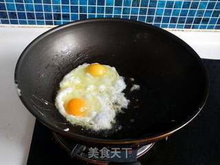 榄菜火腿蛋炒饭的做法步骤:2