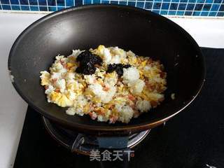 榄菜火腿蛋炒饭的做法步骤:7
