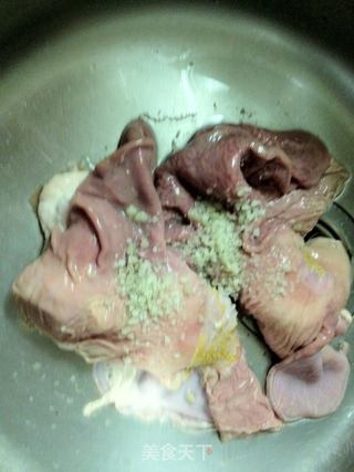 经典川味凉菜——姜汁肚片的做法步骤：1