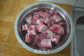 海带排骨汤的做法步骤:3