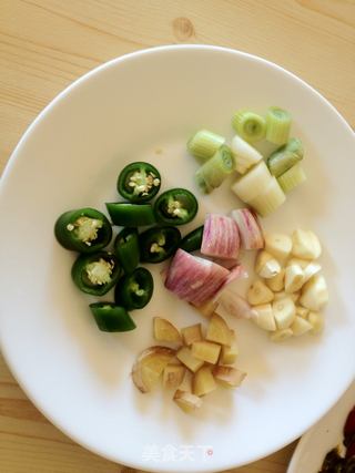 辣子鸡丁的做法步骤：4
