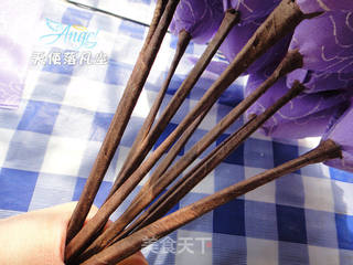 白色情人节——巧克力玫瑰花束的做法步骤:20