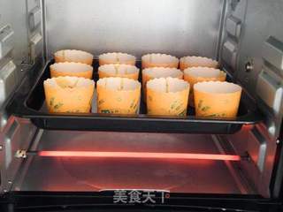 大枣全麦马芬的做法步骤:14