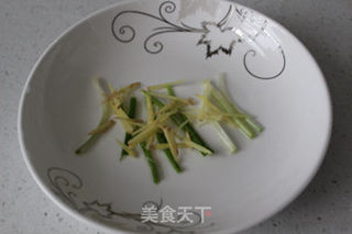 豆豉蒸鲈鱼 新鲜美味,营养丰富的做法步骤:4