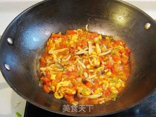 姬菇西红柿炒鸡蛋的做法步骤:11