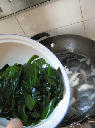 汤煲篇——【香菇海带汤】的做法步骤:9