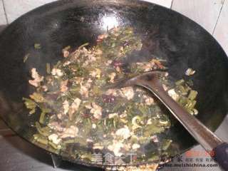 肉末雪里蕻炒黄豆的做法步骤:4