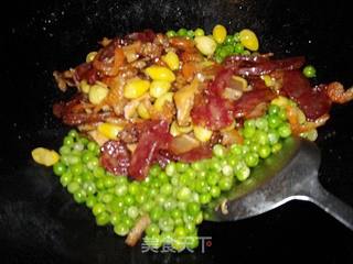 豌豆腊味焖糯饭的做法步骤:8