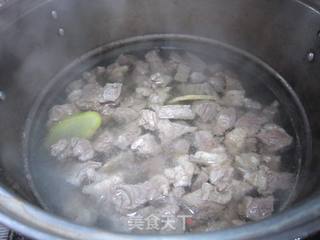 西红柿土豆炖牛腩的做法步骤：4