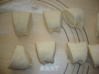 简单易做,低热量的牛奶小面包的做法步骤：8