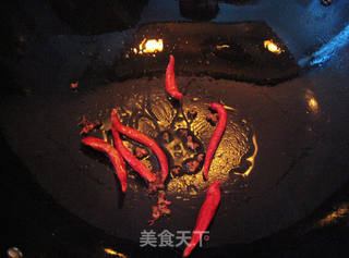 麻辣花生米的做法步骤:5