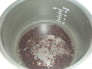 燕麦黑米粥的做法步骤:3
