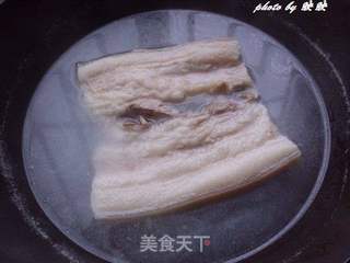 超级下饭——梅菜扣肉的做法步骤：3