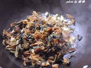 超级下饭——梅菜扣肉的做法步骤：6