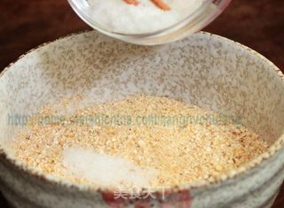 粉蒸猪肉(粉蒸配料做法)的做法步骤:9