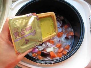 吃过就会上瘾的一碗饭—咖喱海鲜饭的做法步骤:7