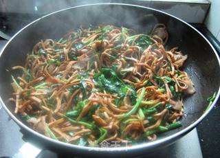 豆腐丝炒韭菜的做法步骤:8