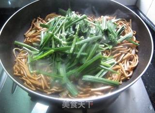 豆腐丝炒韭菜的做法步骤:6