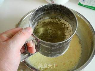 绿茶马芬的做法步骤:5