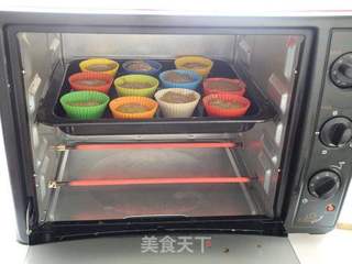 绿茶马芬的做法步骤:9